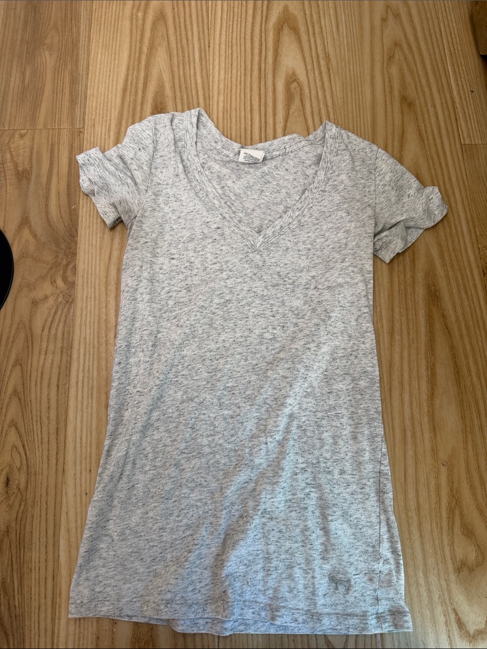 Heather Gray V-Neck Short Sleeve Tee by pink size xs